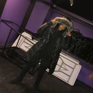 Meet your Posher, Raven